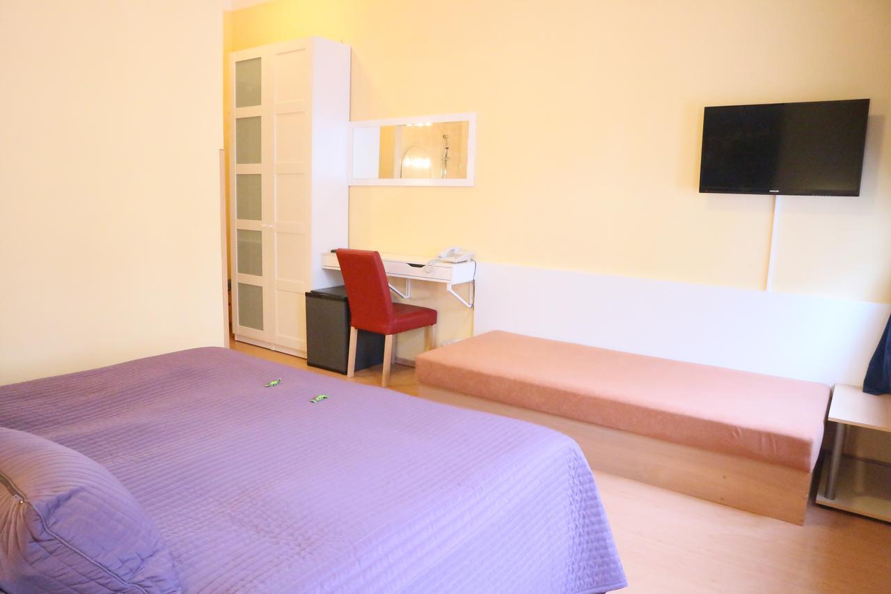 פראג City Lounge Crown Hotel מראה חיצוני תמונה
