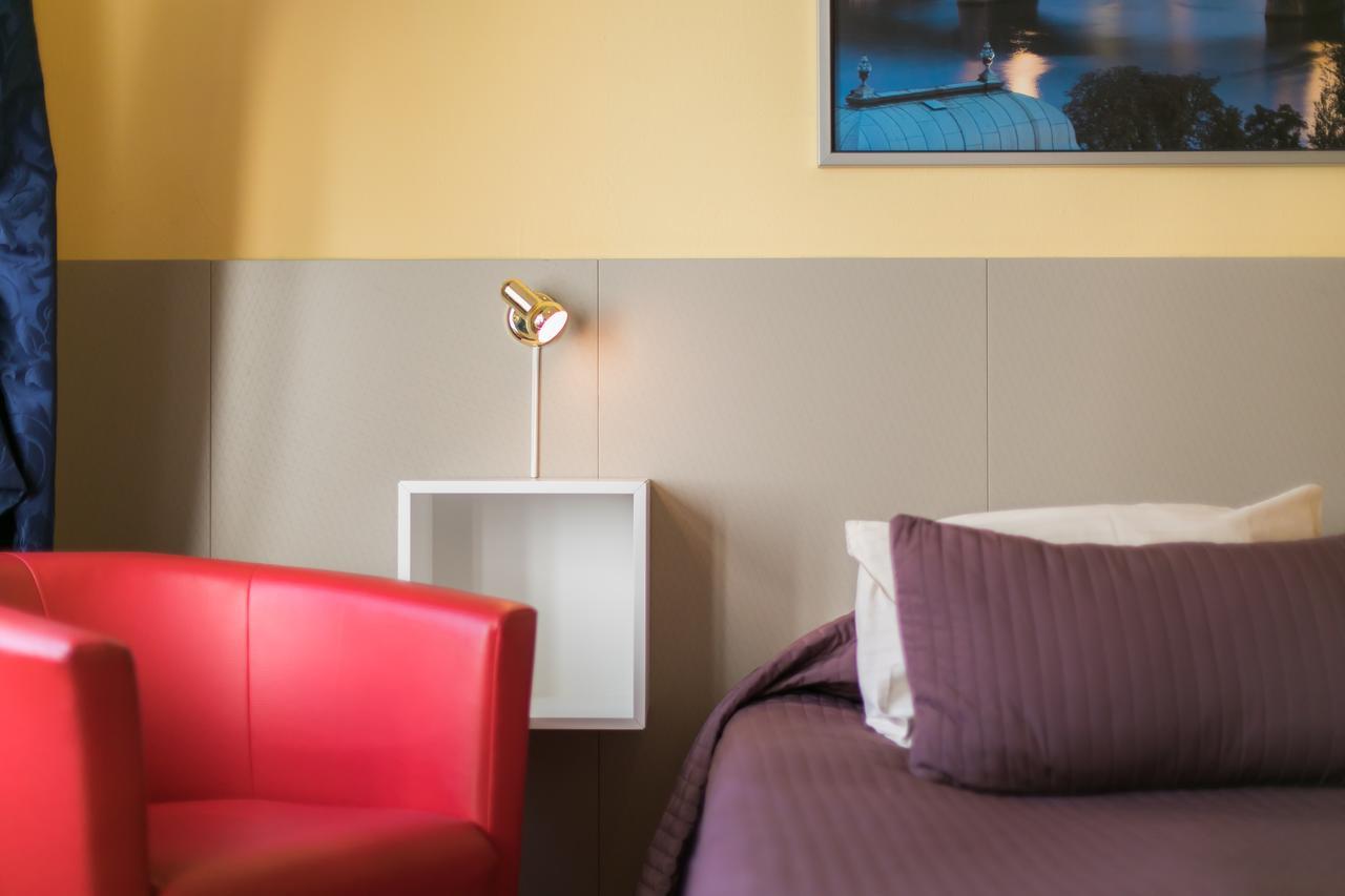 פראג City Lounge Crown Hotel מראה חיצוני תמונה